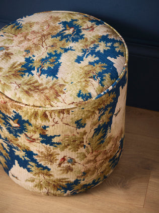 Pouf tapissier Anne