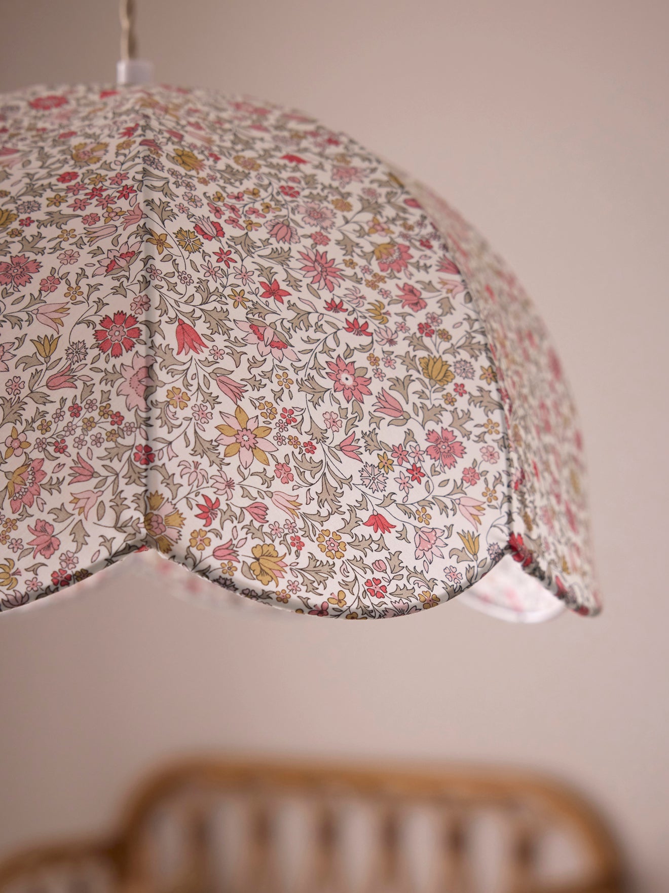 Hängelampe mit Liberty-Stoff