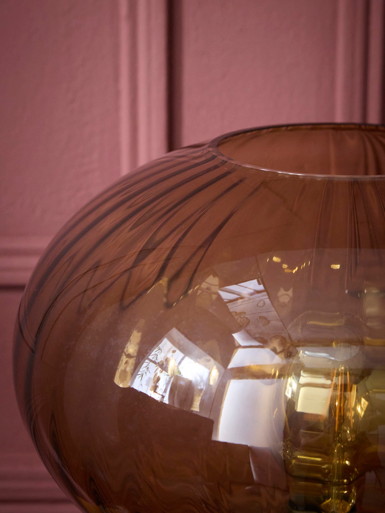 XL-Lampe Martin aus gemeißeltem Glas