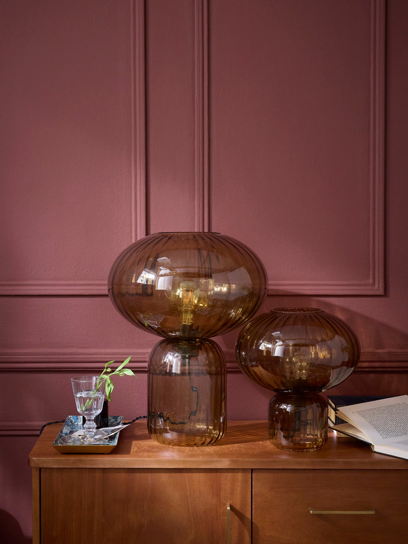 XL-Lampe Martin aus gemeißeltem Glas