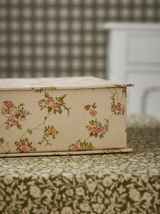 Aufbewahrungsschachtel mit Tuch « Lilibeth »
