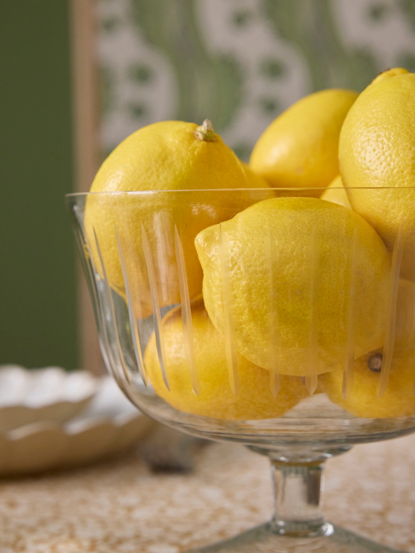 Schale mit Fuß aus Glas - großes Modell