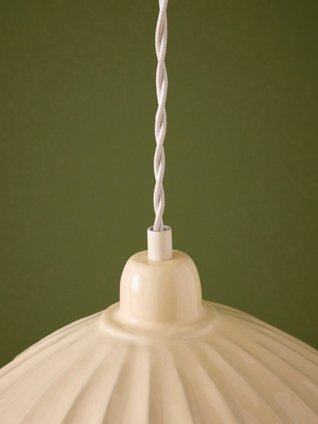 Hängelampe Aline aus emailliertem Metall - großes Modell