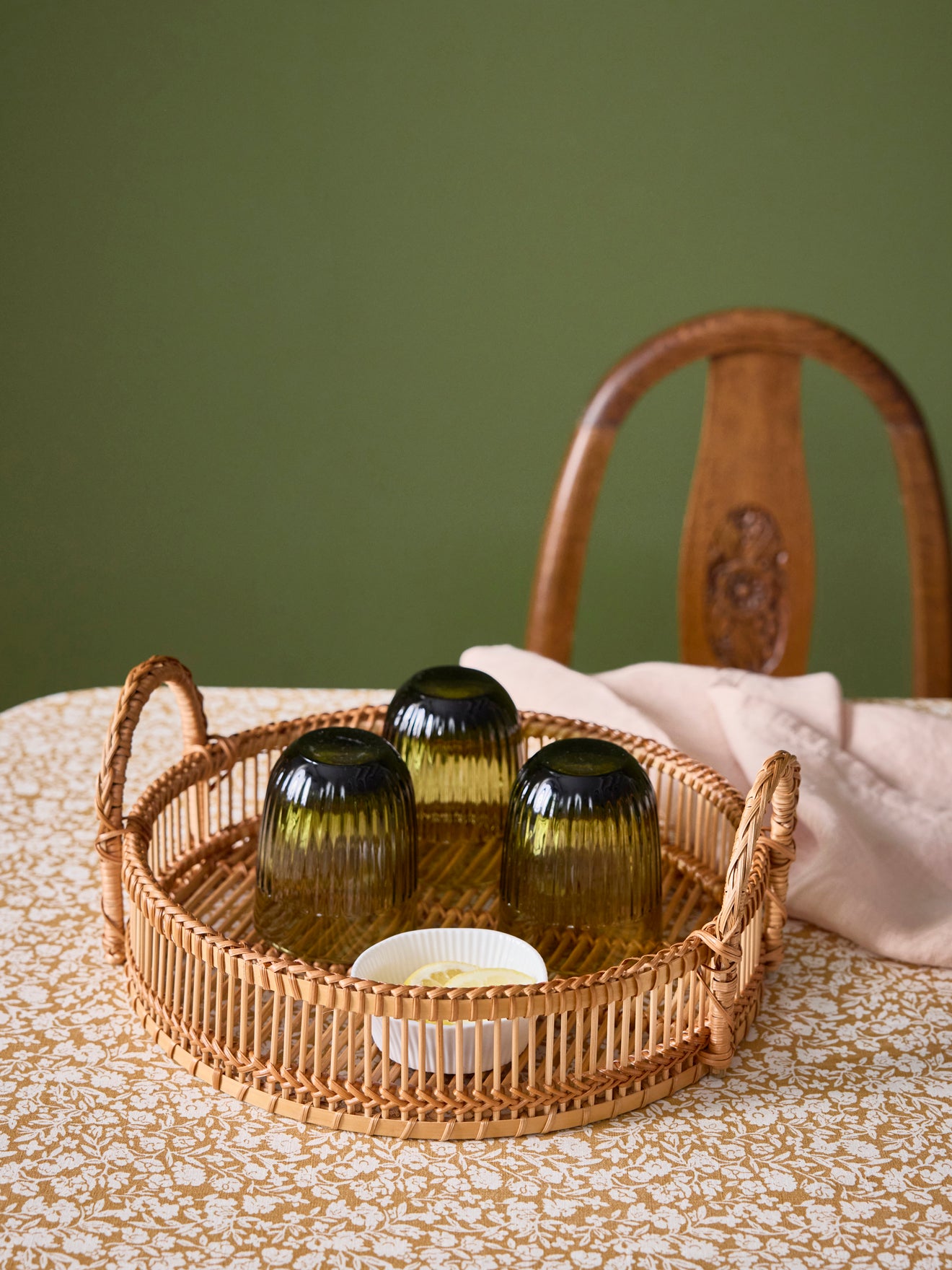 Rundes Tablett aus Bambus und Rattan - kleines Modell