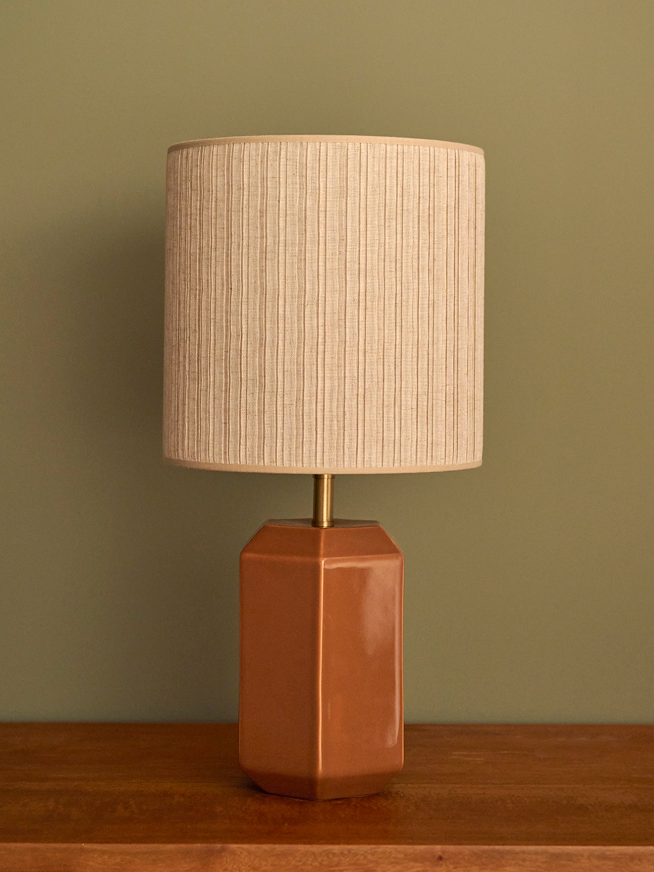 Plissee-Lampenschirm aus Leinen – kleines Modell