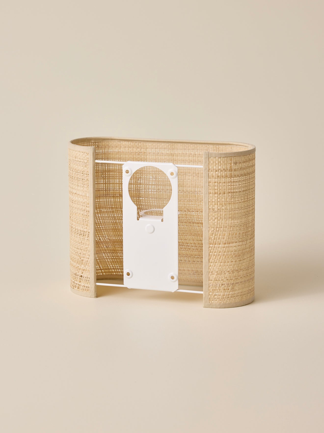 Wandleuchte aus Raphia