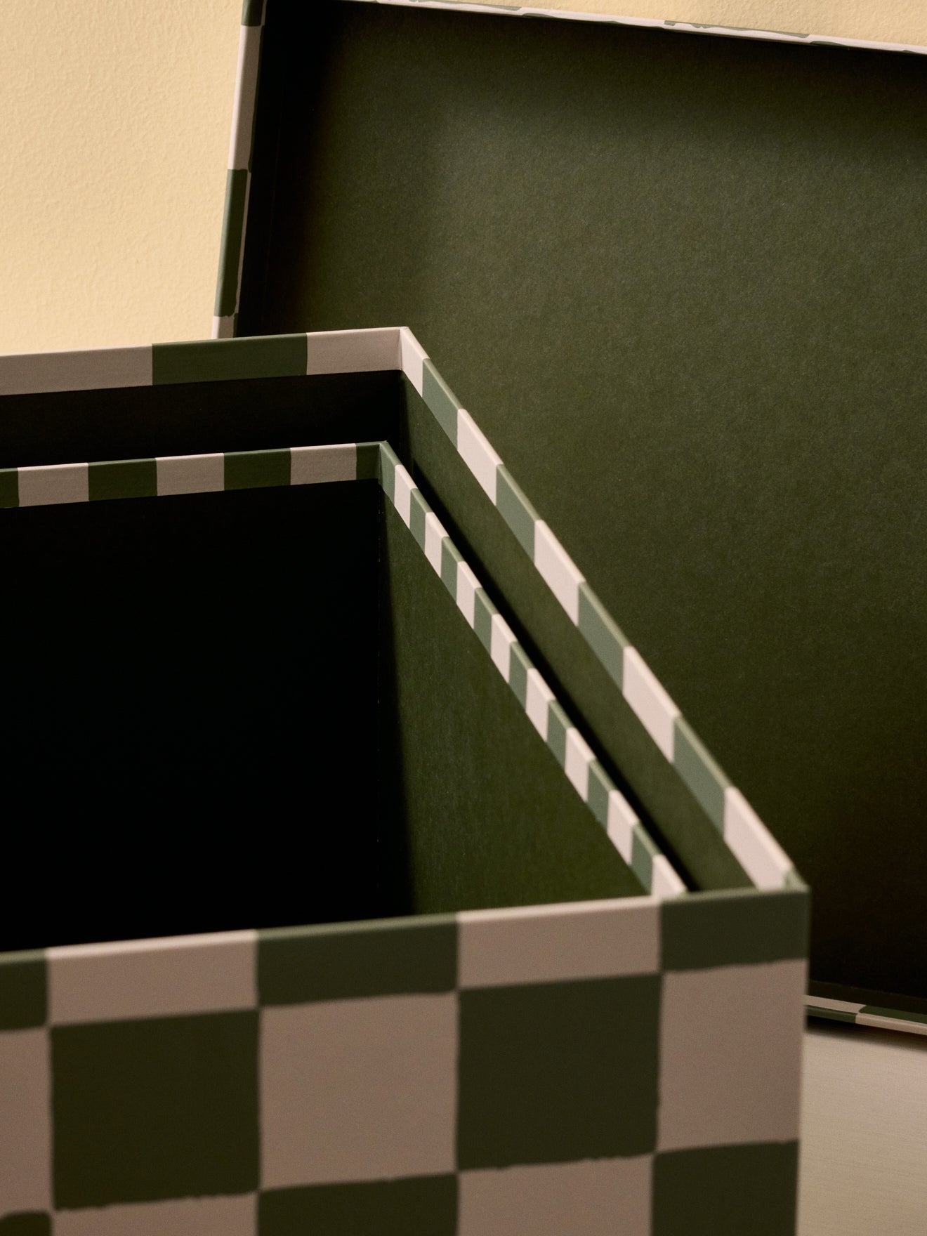 Aufbewahrungsboxen mit Schachbrettmuster im 2er-Set