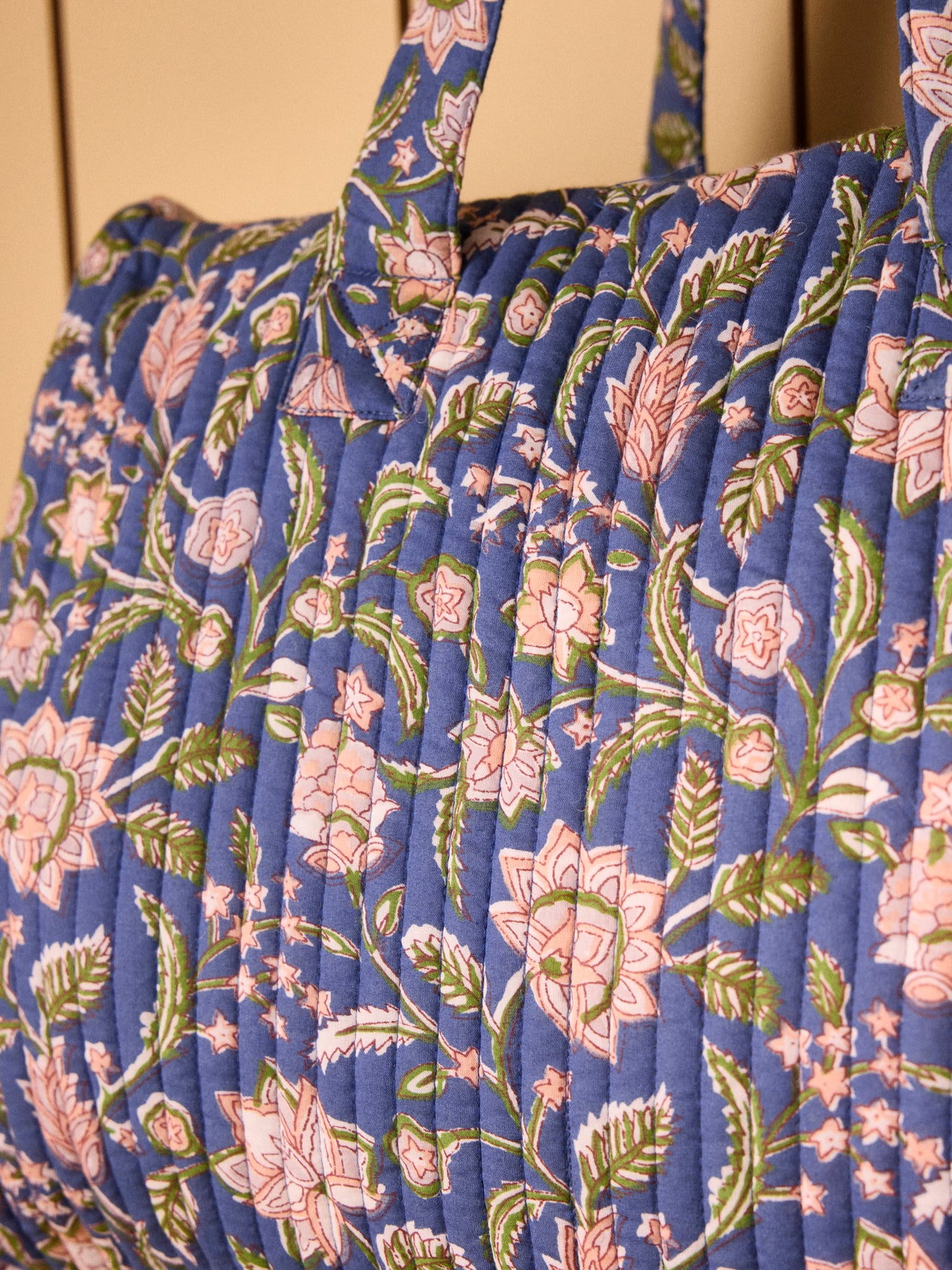 Wochenendtasche mit Blumen-Print Bella