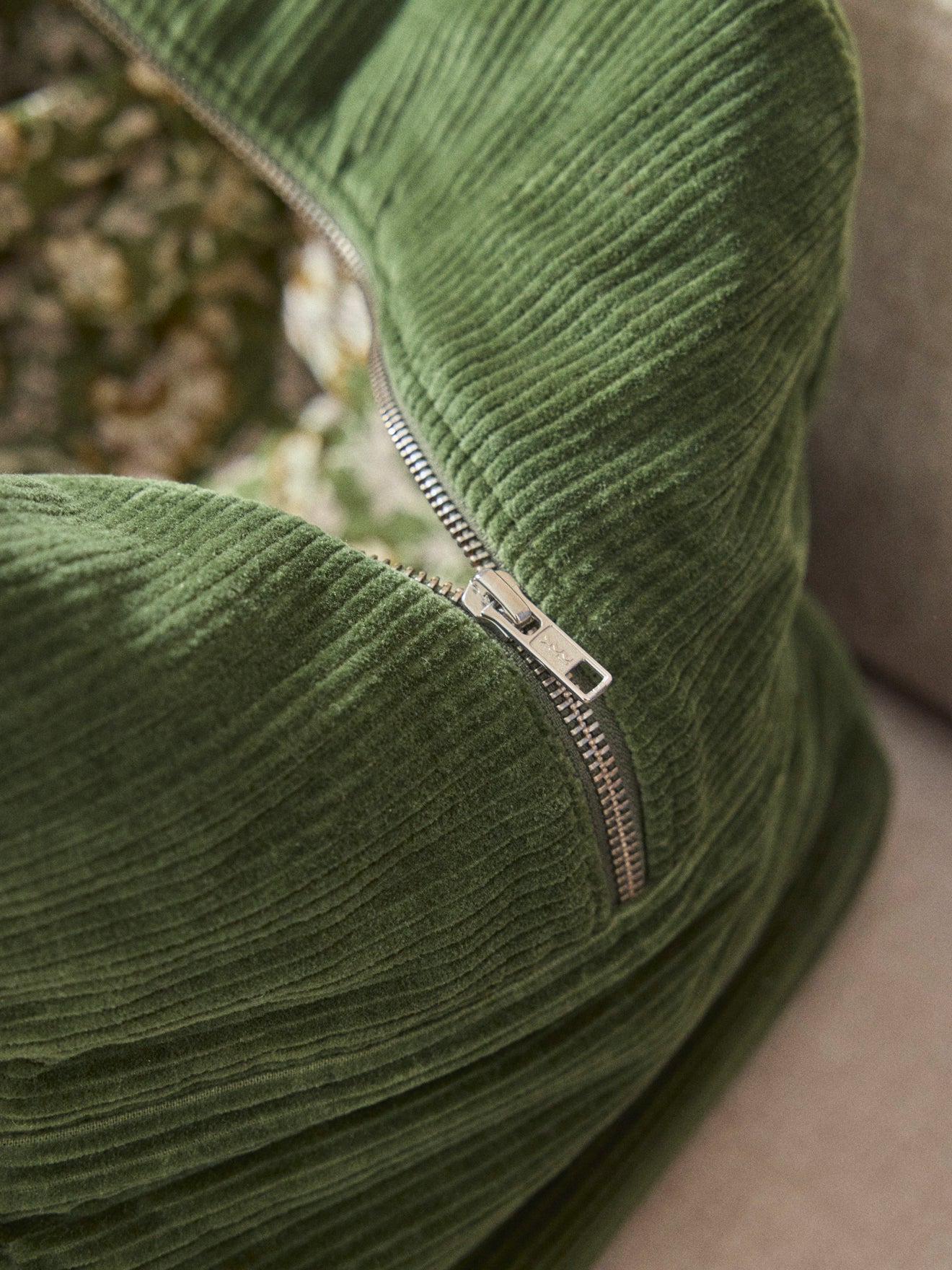 Sac Wochenende gesteppt aus Corduroy