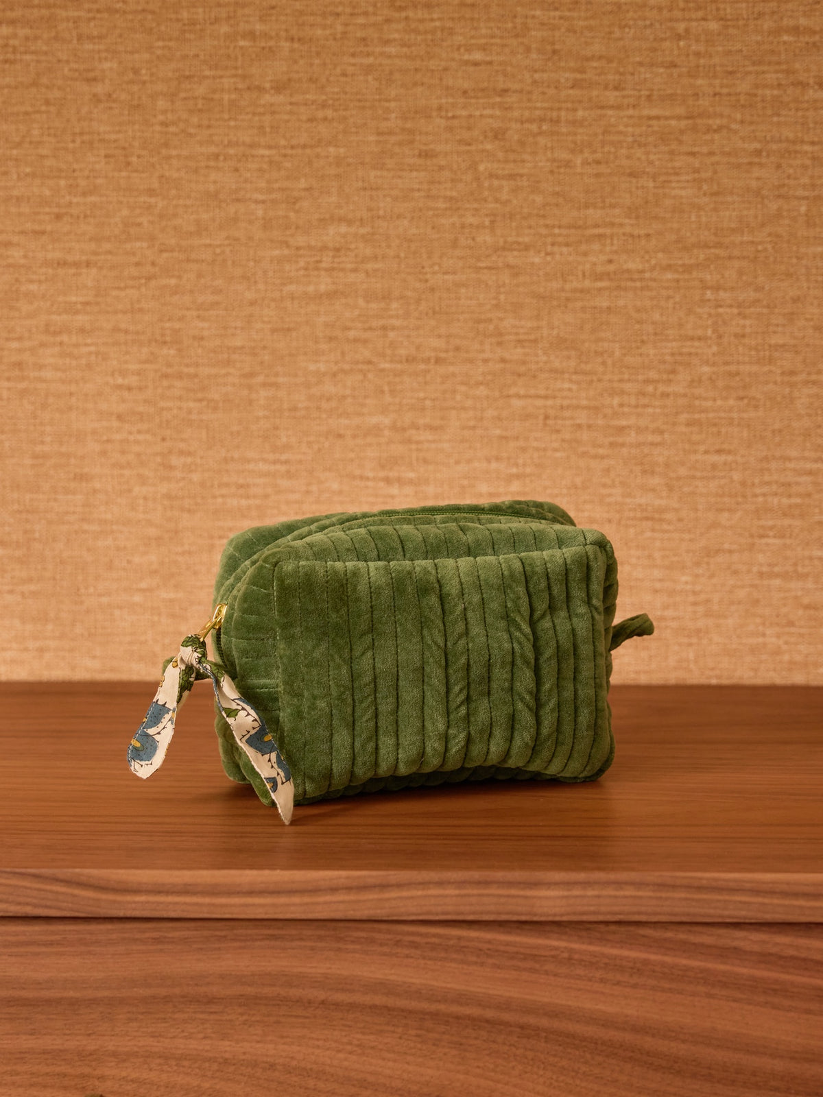Trousse de toilette en velours