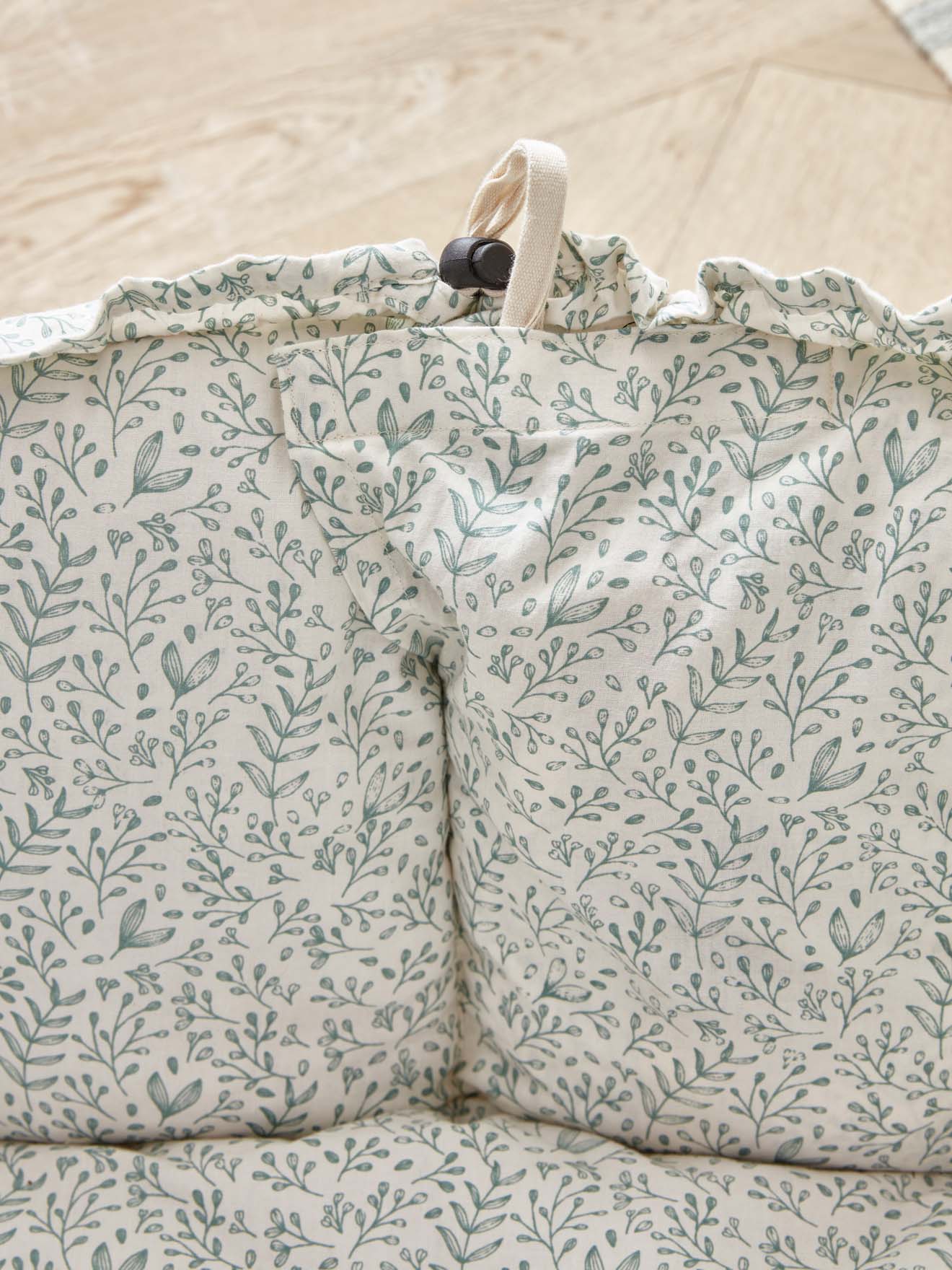 Mobile aus Wolle „Wolken und Tropfen“