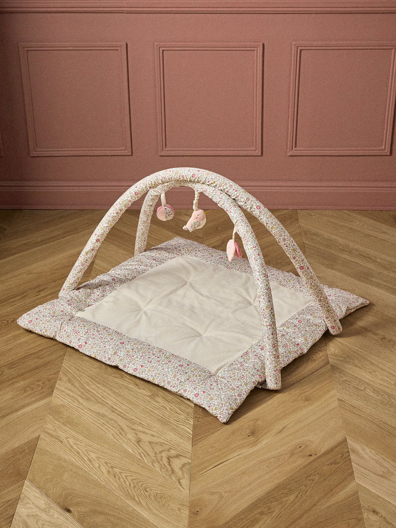 Aktivitätsdecke aus Liberty®-Stoff und Baumwollgaze