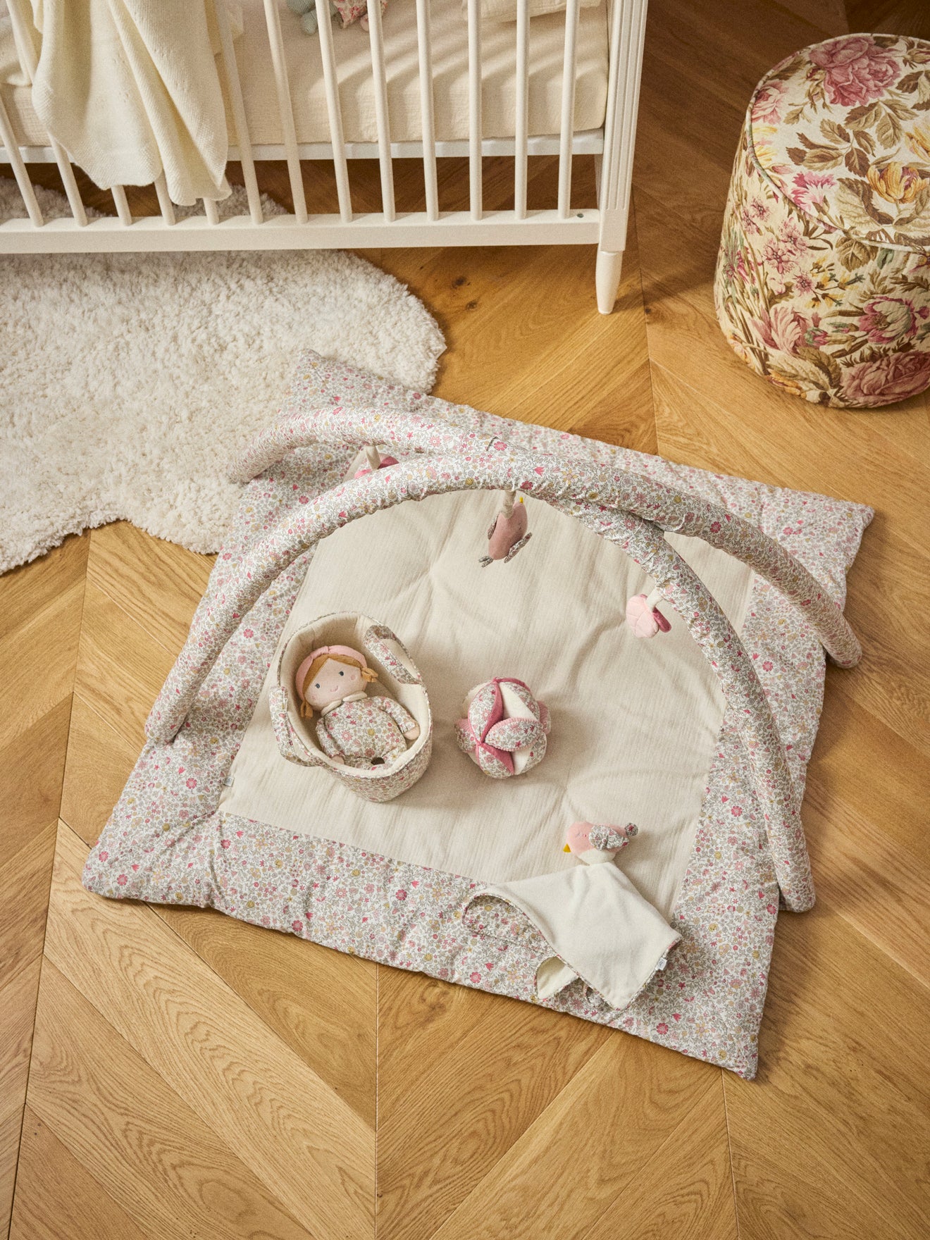 Puppe mit Stofftragetasche aus Liberty®-Stoff