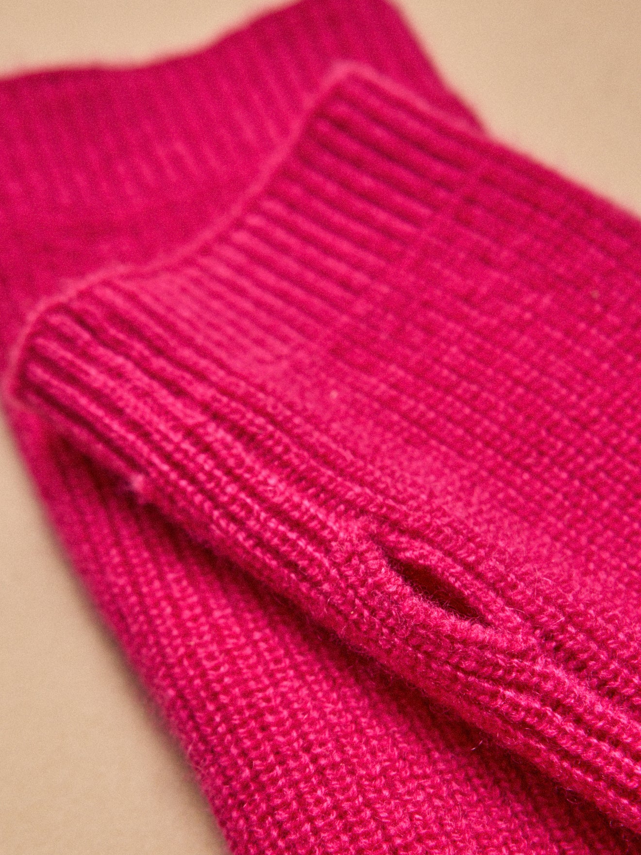 Fingerlose Handschuhe aus Wolle und Kaschmir für Damen