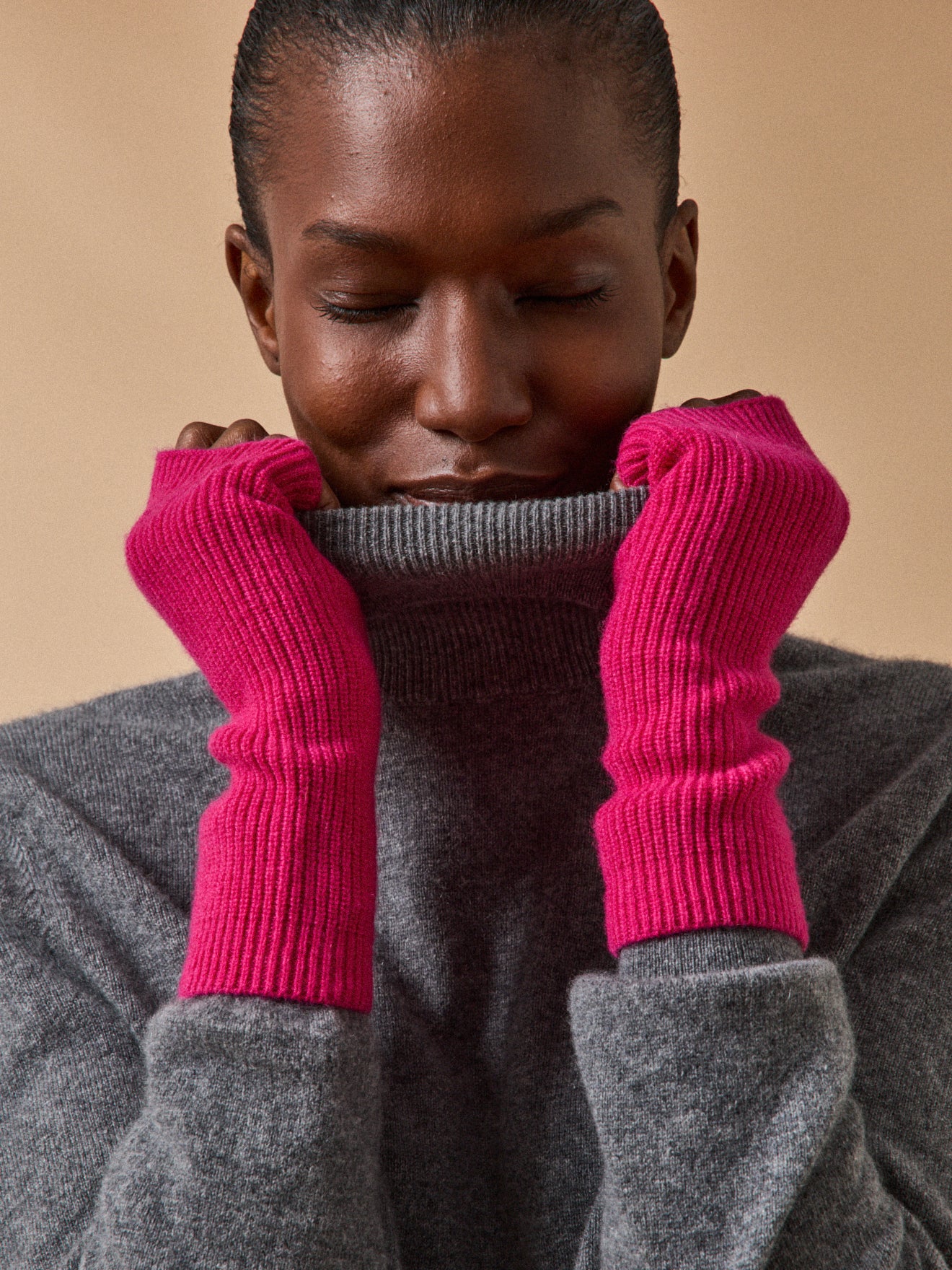 Fingerlose Handschuhe aus Wolle und Kaschmir für Damen