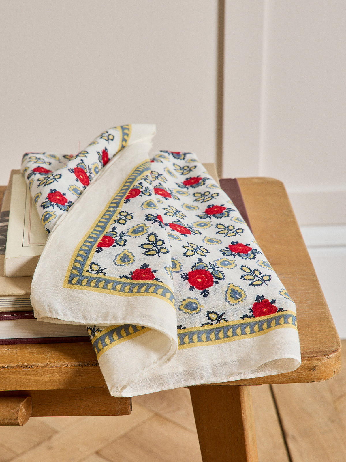 Foulard femme imprimé fleuri coton biologique