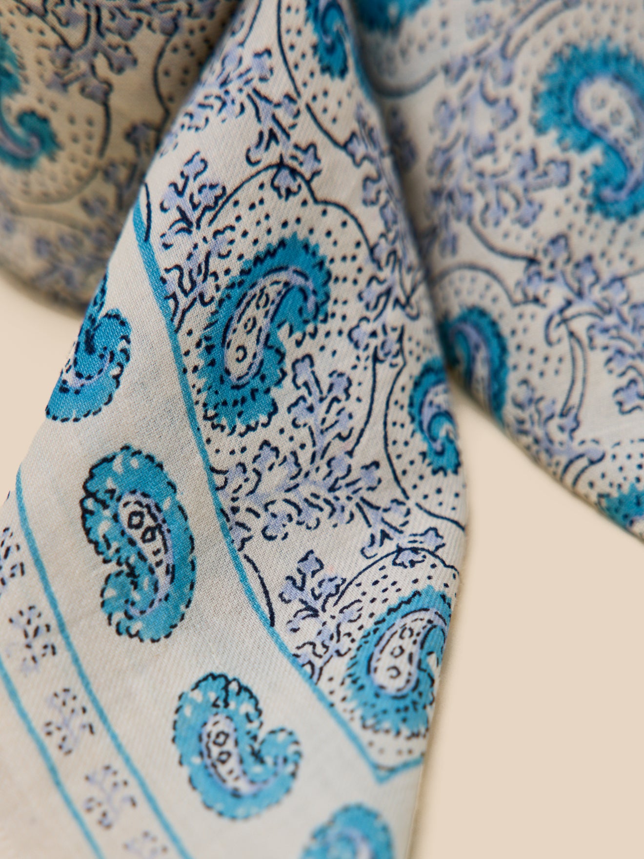 Damenschal aus Baumwolle mit Paisley-Muster