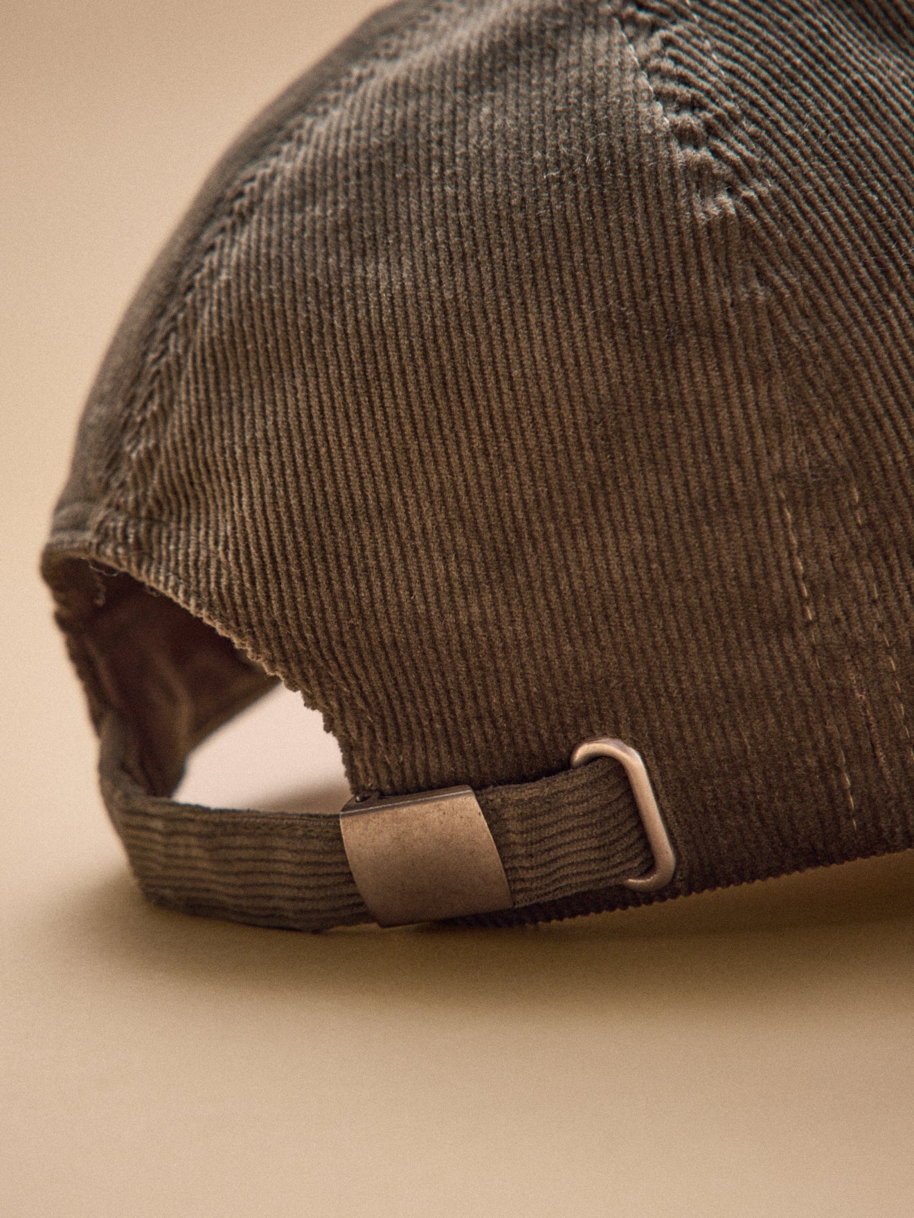 Schirmmütze aus Velours für Erwachsene und Kinder