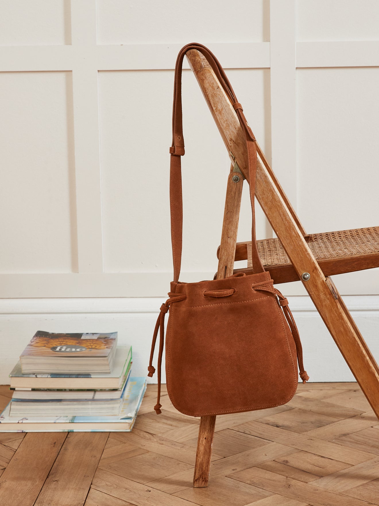 Damen-Umhängetasche aus Wildleder - Lederwaren-Kollektion von Cyrillus