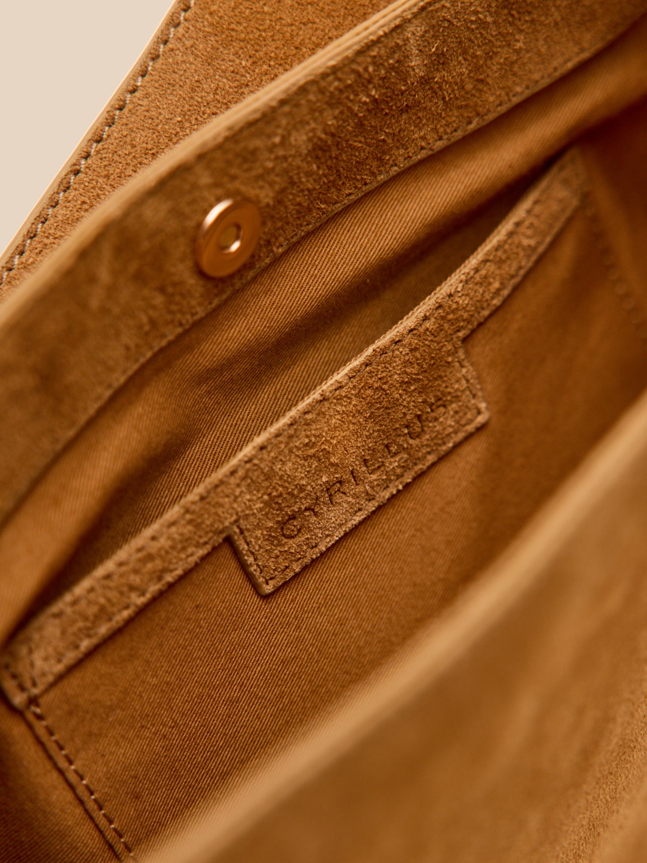 Sac besace femme cuir velours - Collection Maroquinerie Cyrillus