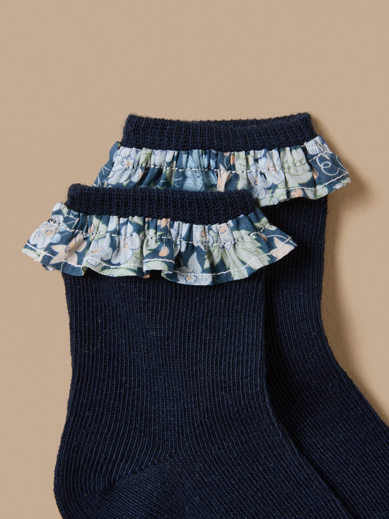 Chaussettes volants tissu Liberty Bébé