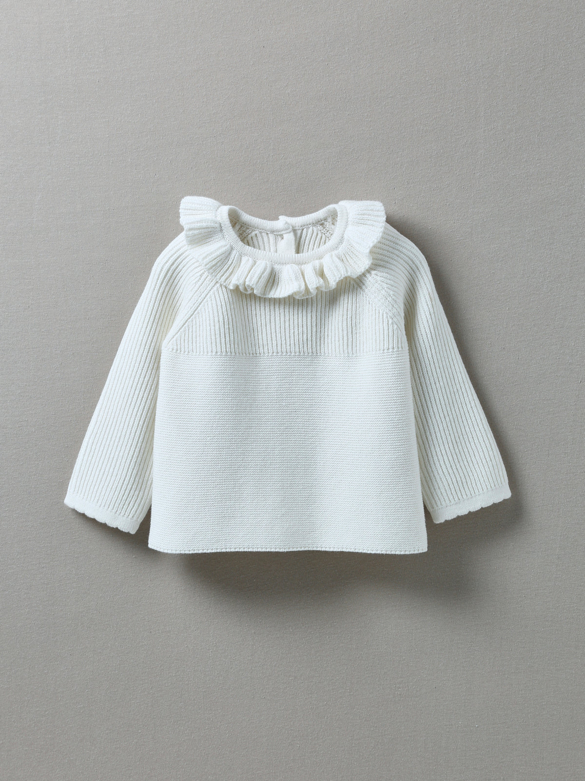 Baby-Cardigan mit Volant-Kragen