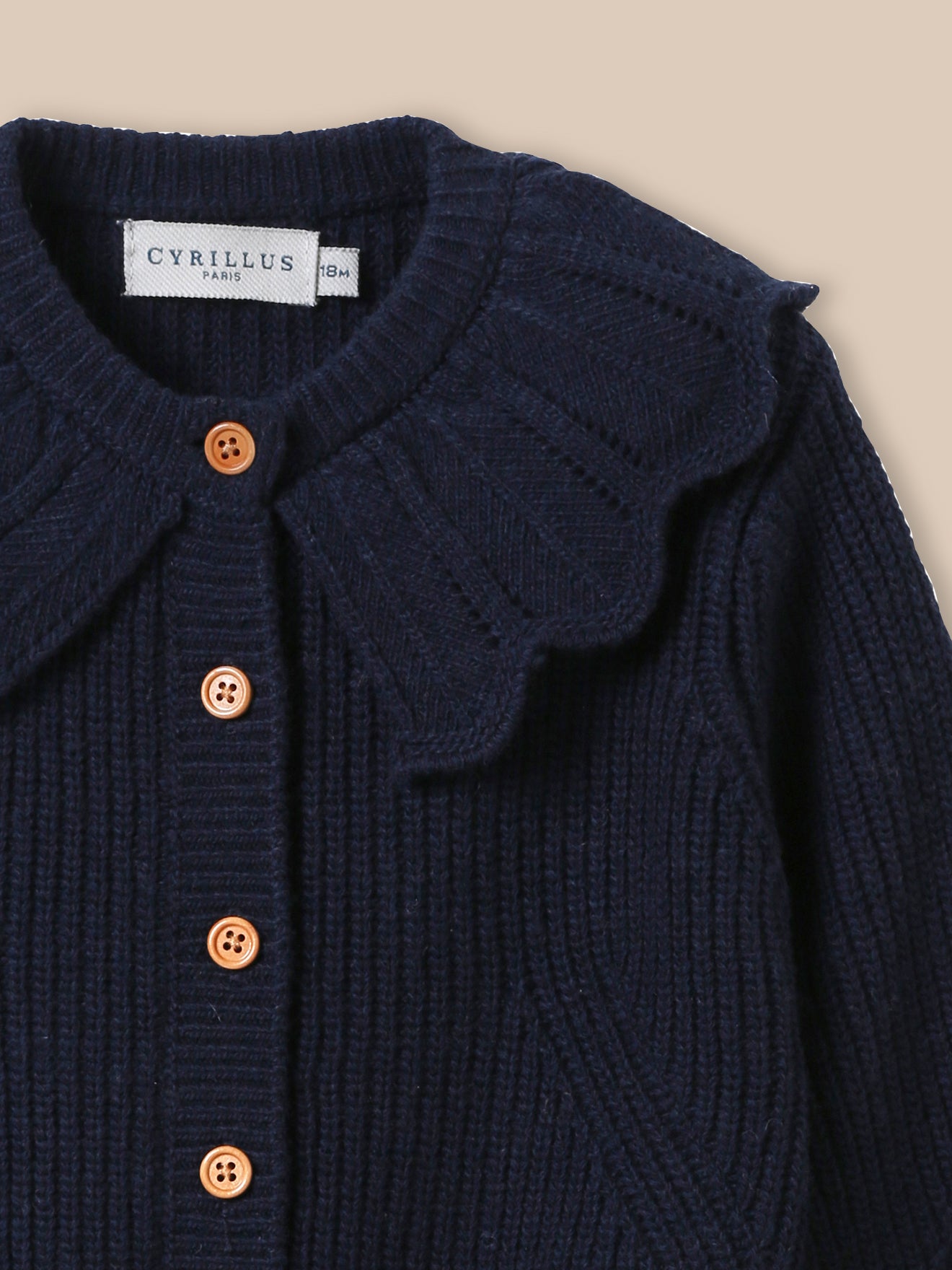 Baby-Cardigan aus Wolle