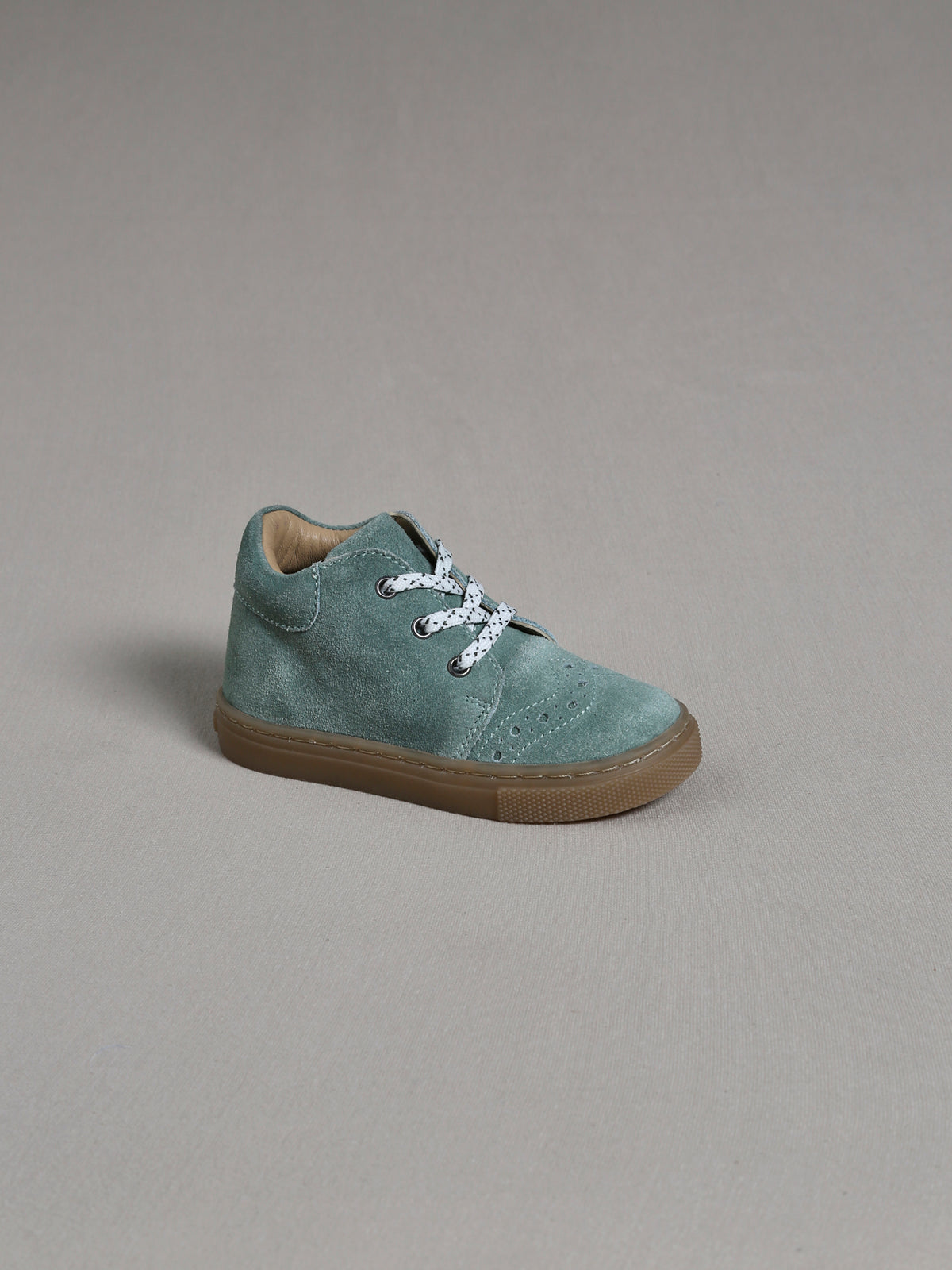 Tennis à lacets Bébé en cuir velours