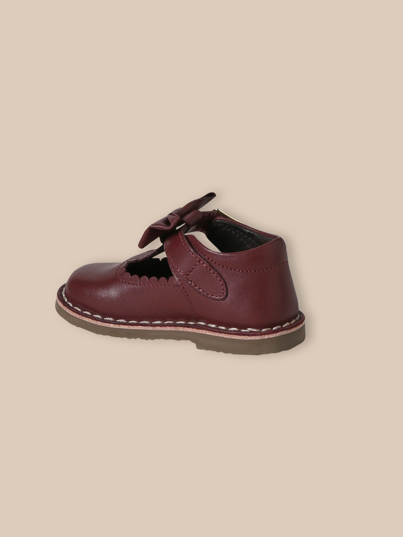 Salomes mit Schleife, Baby