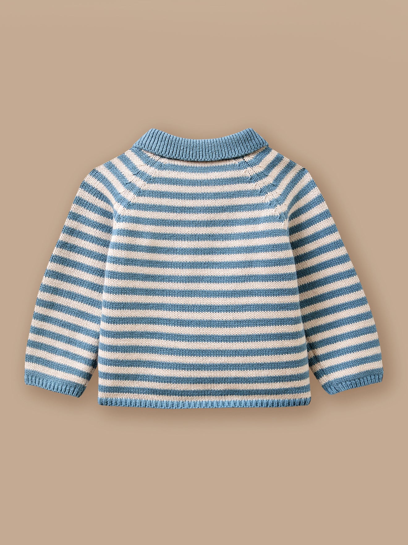 Gestreiftes Strickset für Babys