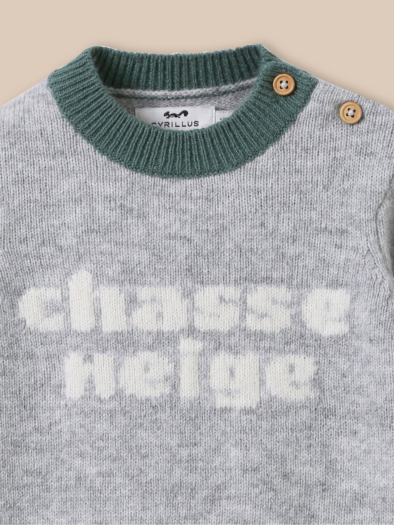 Babypullover aus Wolle mit Bärenmotiv