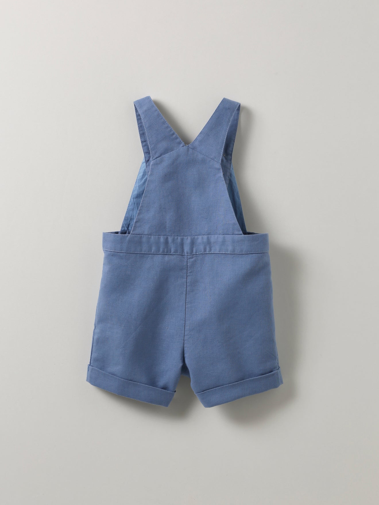 Baby-Latzhose aus Leinen und Baumwolle, kurz