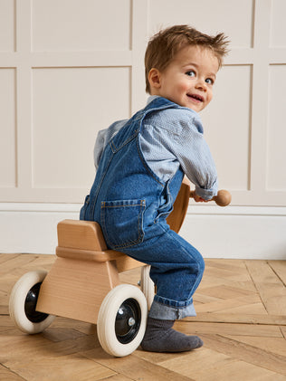 Baby-Latzhose aus Denim