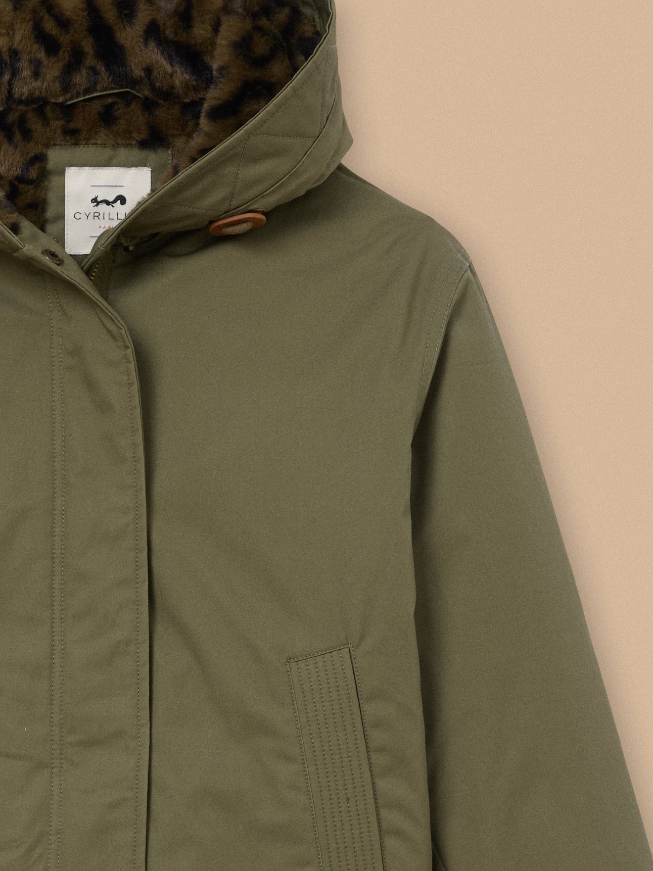 Mädchen-Parka, kurz, mit Leoprint-Futter