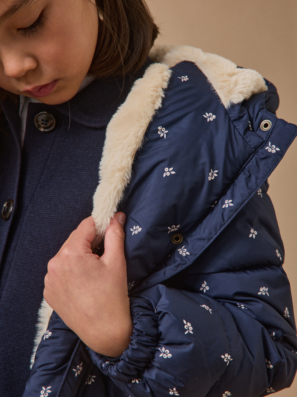 Mädchen-Steppjacke mit Fleecefutter, bedruckt