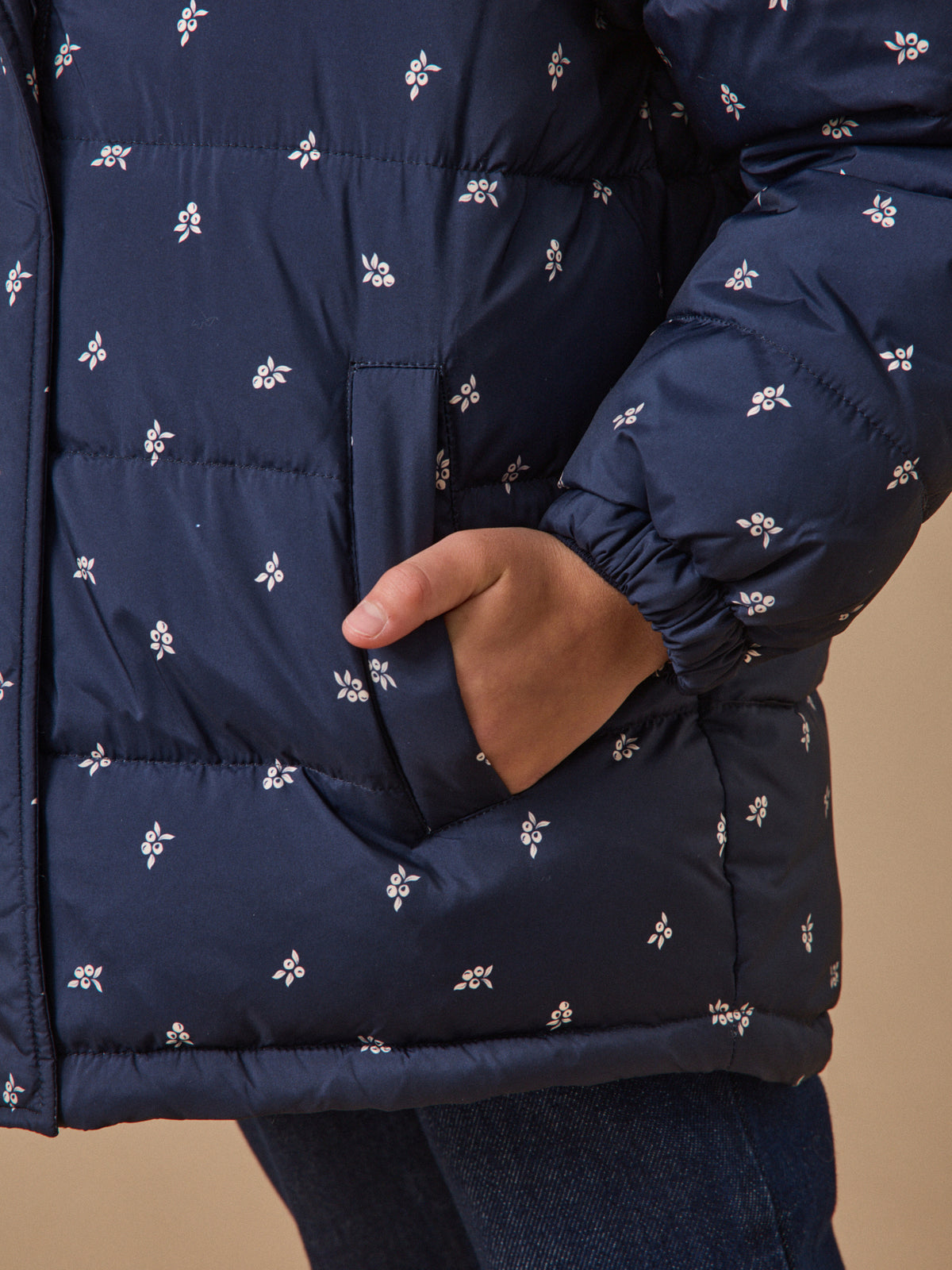 Mädchen-Steppjacke mit Fleecefutter, bedruckt