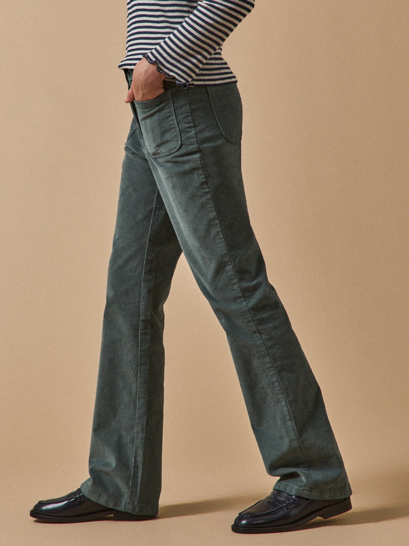 Mädchen-Schlaghose aus Velours