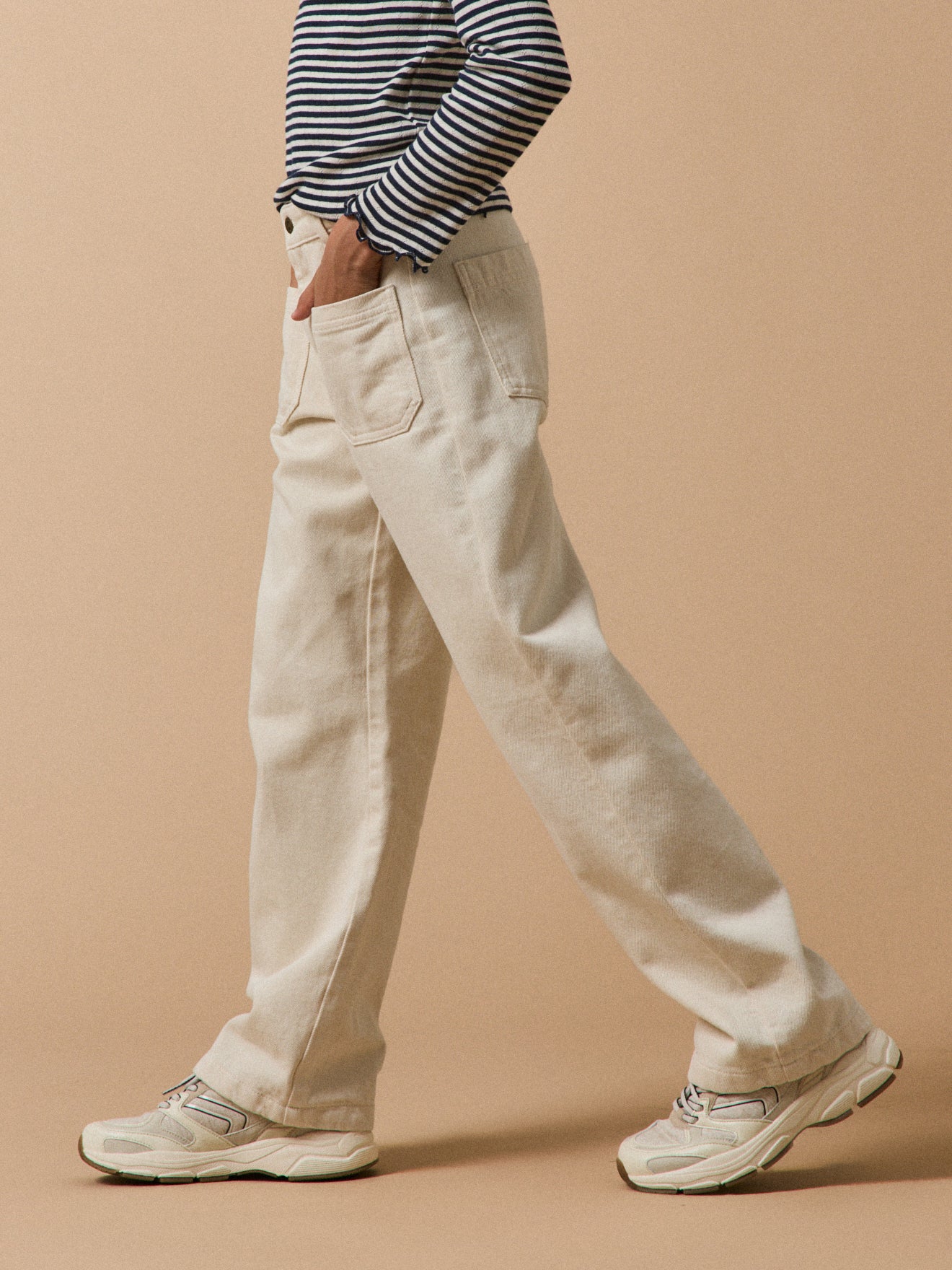 Mädchenhose, gerade geschnitten, aus Denim