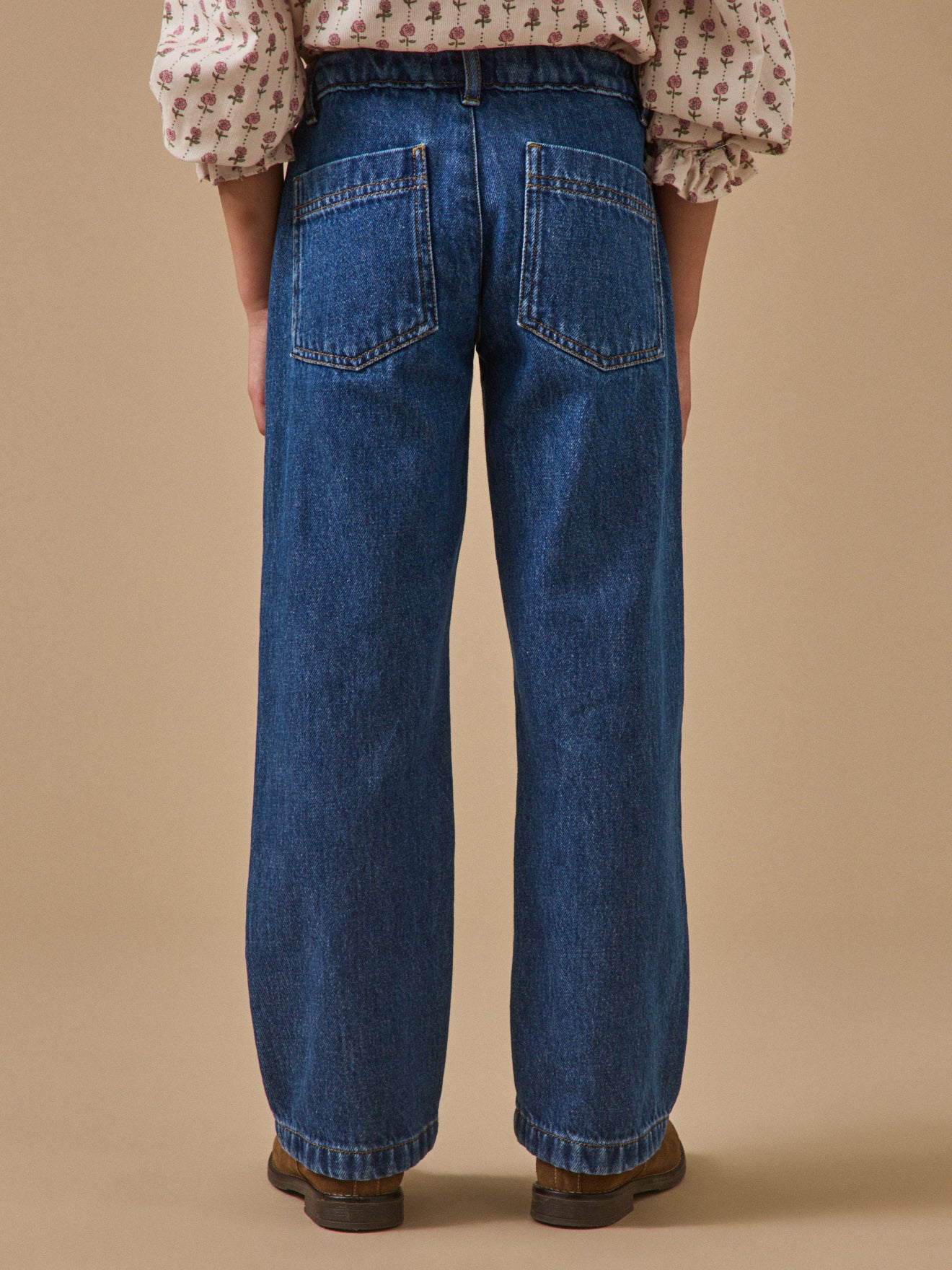 Mädchenhose, gerade geschnitten, aus Denim