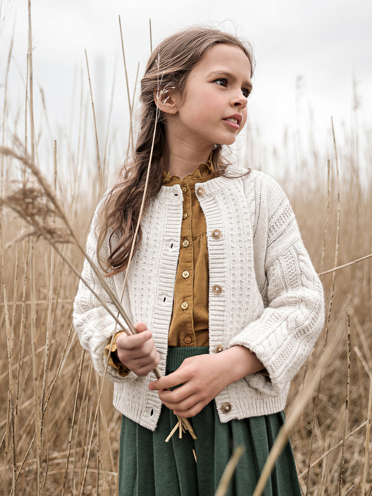 Mädchen-Cardigan mit Zopfmuster aus RWS-Wolle