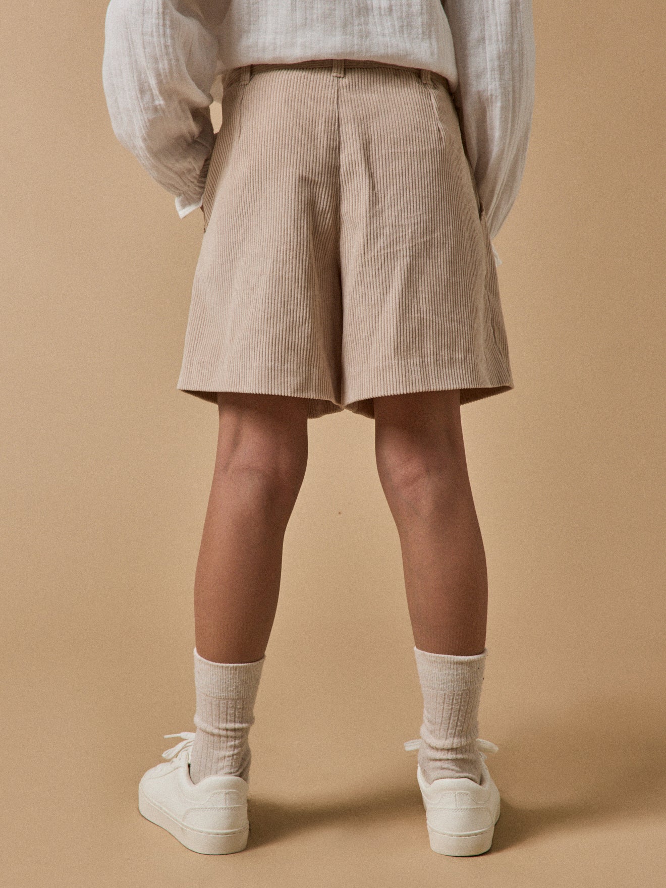 Mädchen-Shorts aus Velours mit hohem Bund