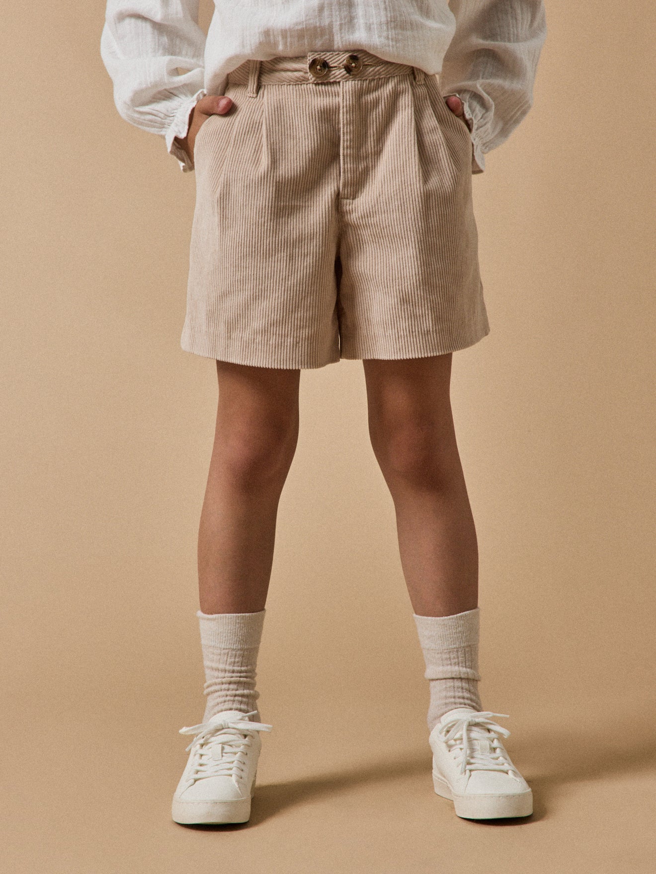 Mädchen-Shorts aus Velours mit hohem Bund