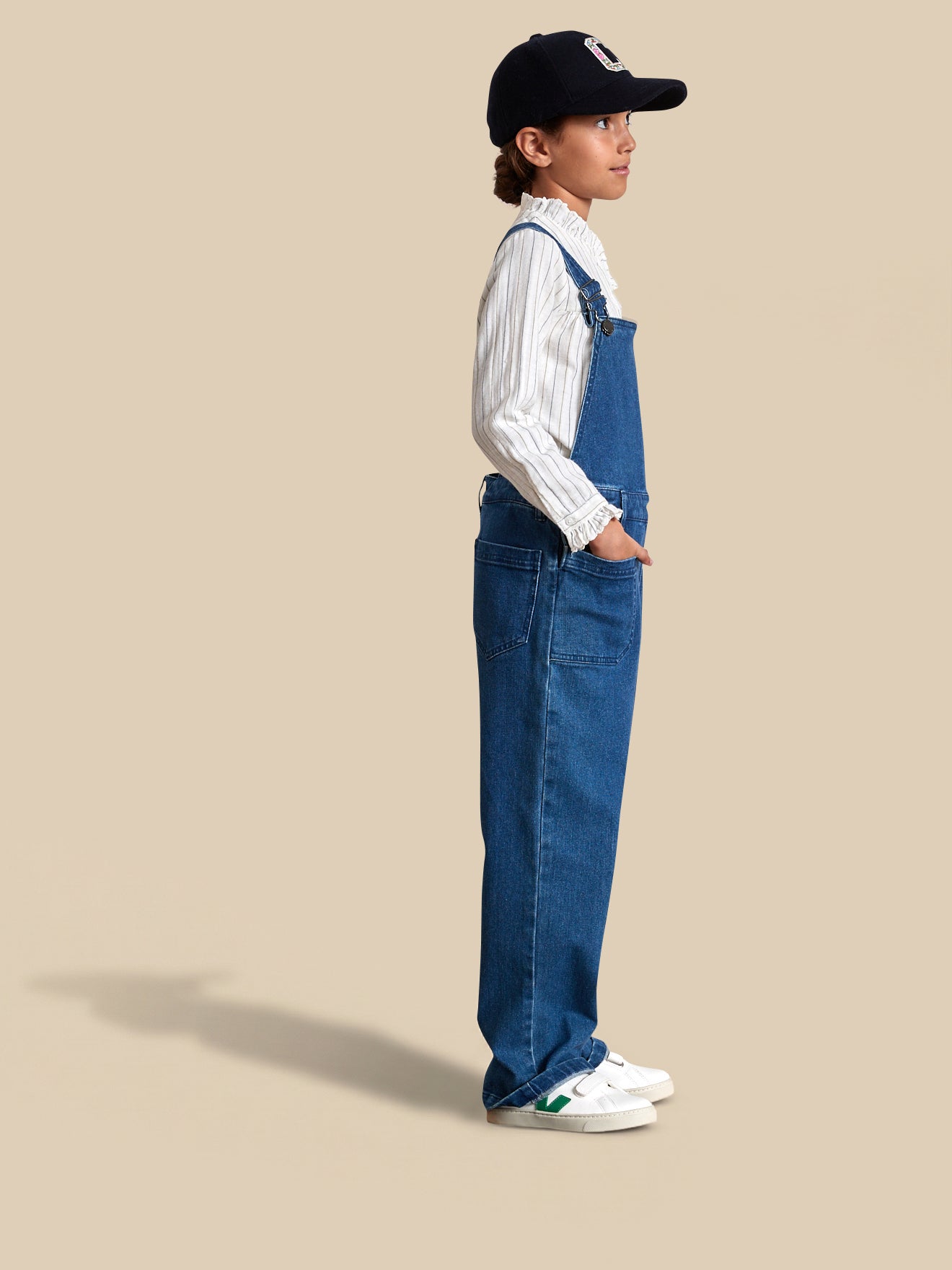 Mädchen-Latzhose aus Denim
