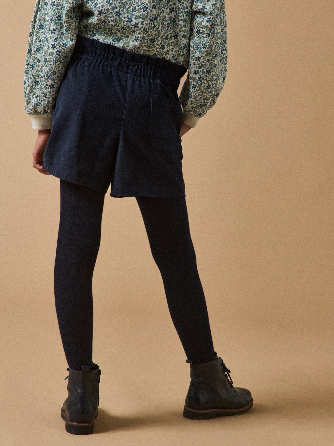 Mädchen Paperbag-Shorts aus Velours