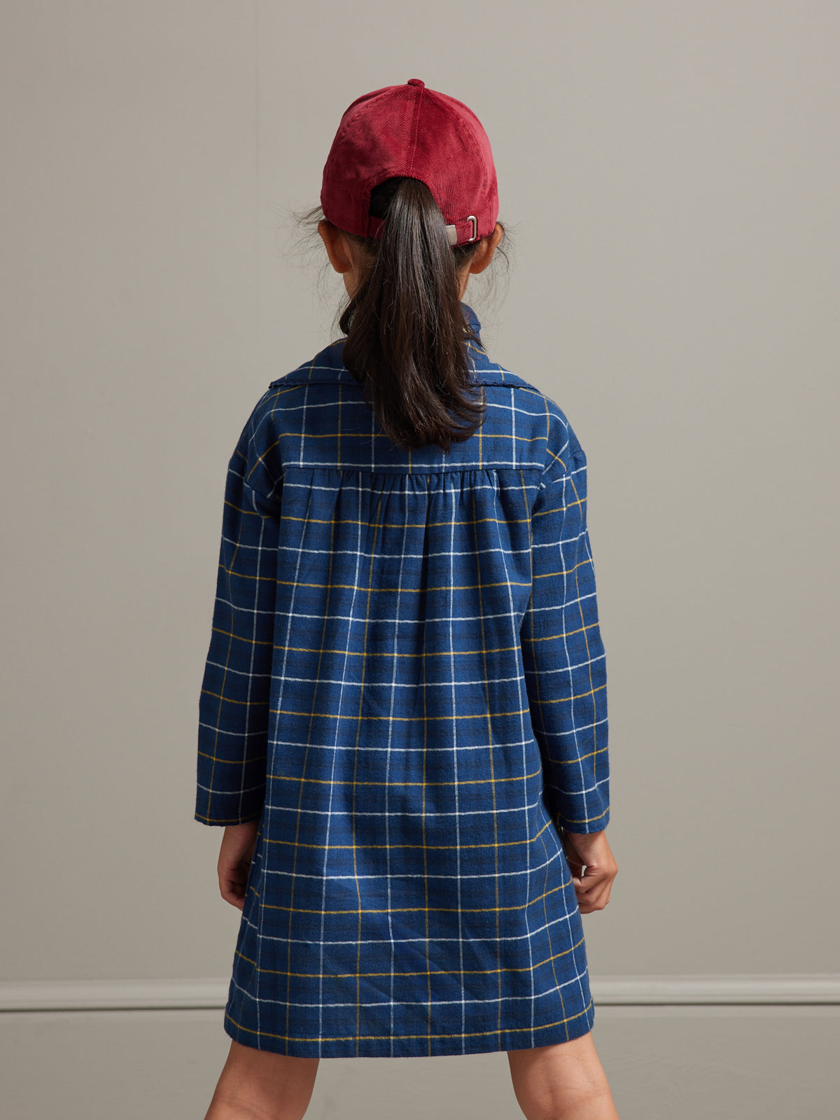 Mädchenkleid mit Karomuster