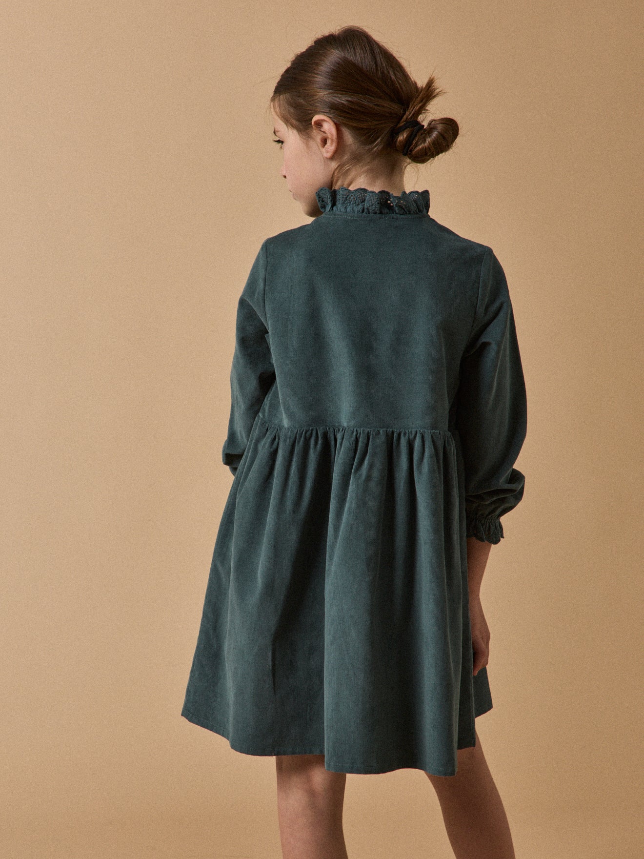 Mädchenkleid aus Velours