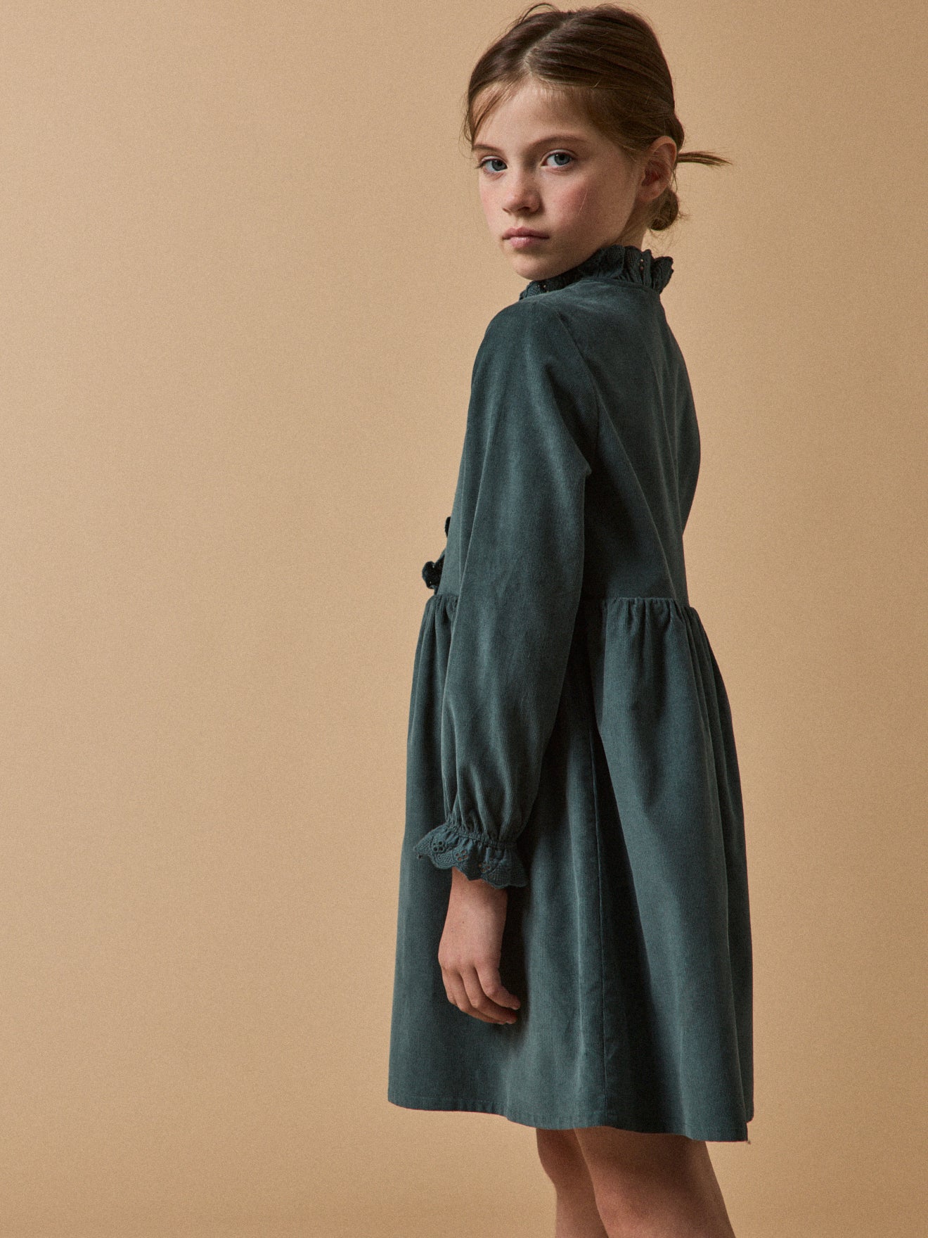 Mädchenkleid aus Velours