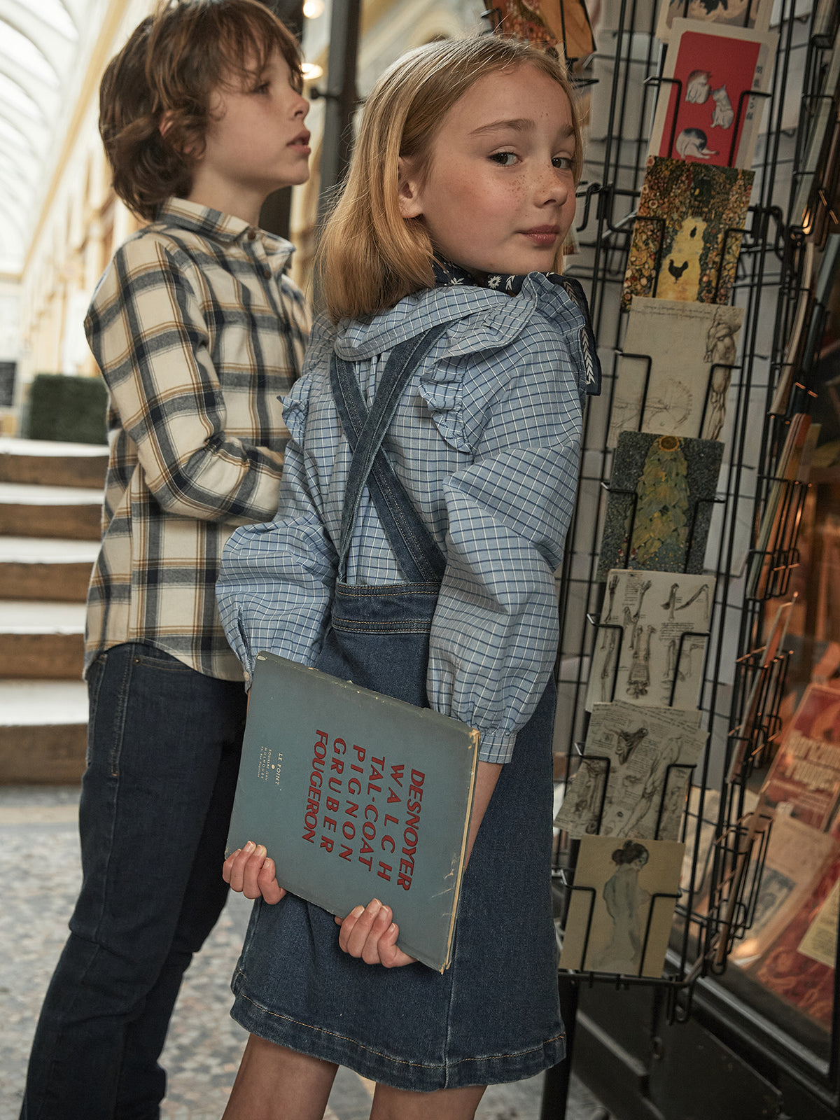 Mädchen-Latzkleid aus Denim