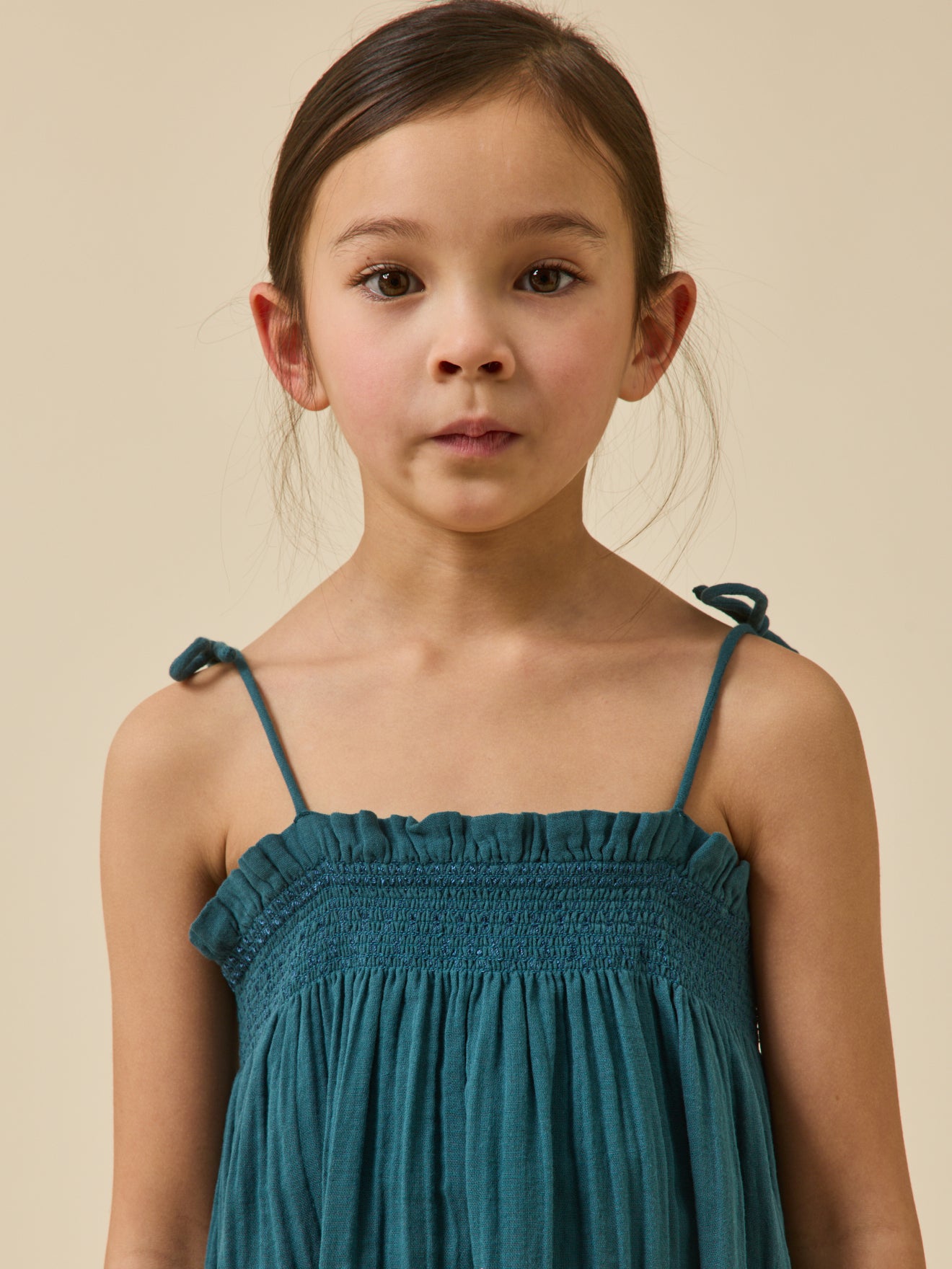 Mädchenkleid aus Baumwollgaze