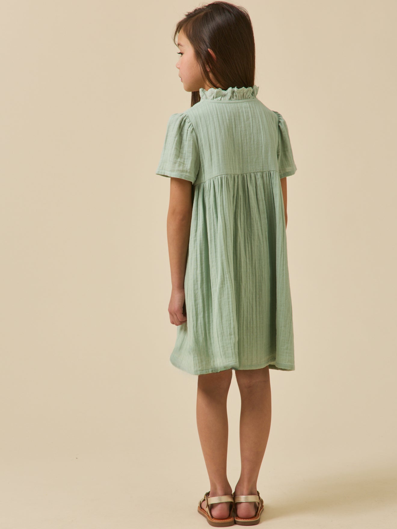 Mädchenkleid aus Baumwollgaze